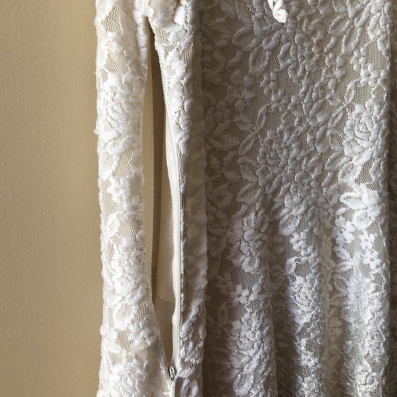 Free People Cream & Gold Lace Spaghetti Strap Dress Size Medium Asymmetrical Hem - Picture 9 of 9